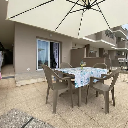 Veranda E Piscina *