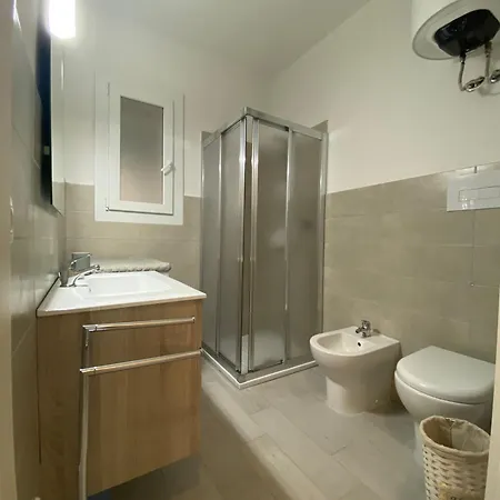 Veranda E Piscina 카스텔사르도